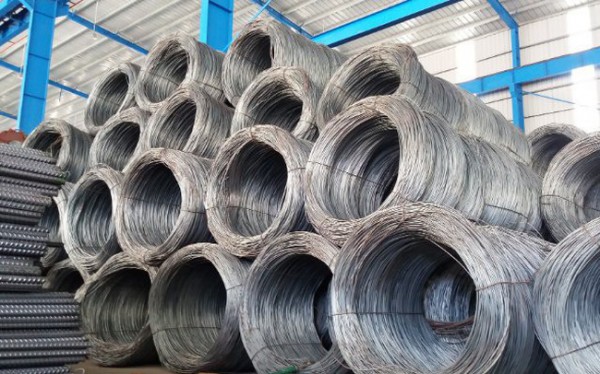 Giá thép xây dựng hôm nay (7/8) áp sát đỉnh 5 năm rưỡi, giá quặng sắt tăng mạnh gần 7%