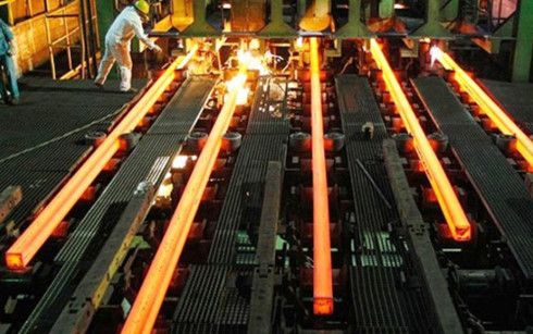 Giá thép xây dựng hôm nay (8/8) quay đầu giảm sau khi lên cao nhất hơn 6 năm