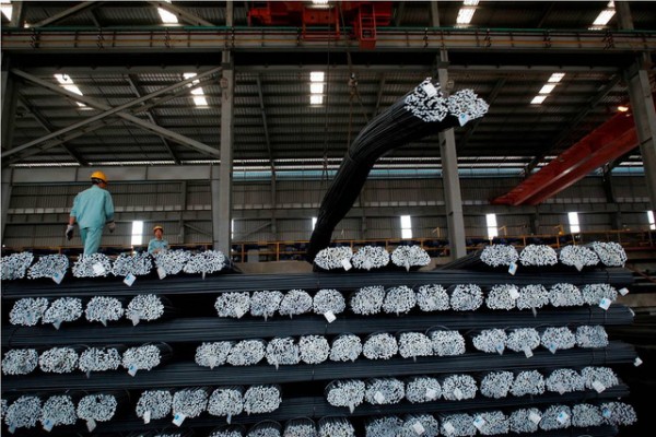 Giá thép xây dựng hôm nay (27/8) vẫn tăng sau khi lên gần đỉnh 7 năm hồi tuần trước