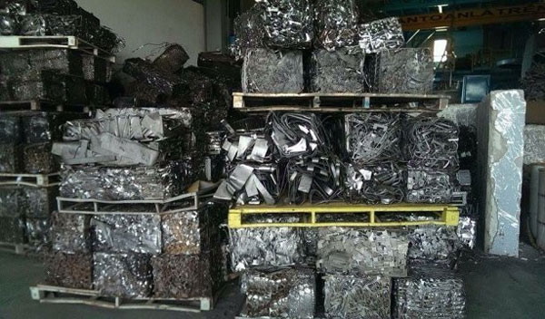 Nhập khẩu sắt thép phế liệu tăng mạnh