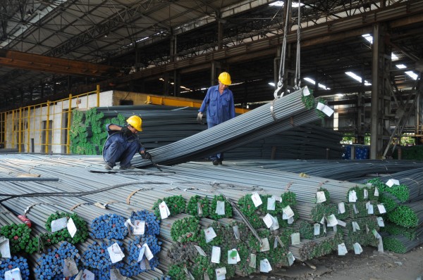 Tiêu thụ thép đối diện nhiều khó khăn