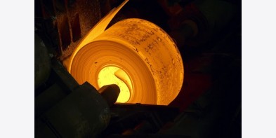 EU TRỪNG PHẠT BÁN THÀNH PHẨM NGA NHƯNG CẤP HẠN NGẠCH TẠM THỜI