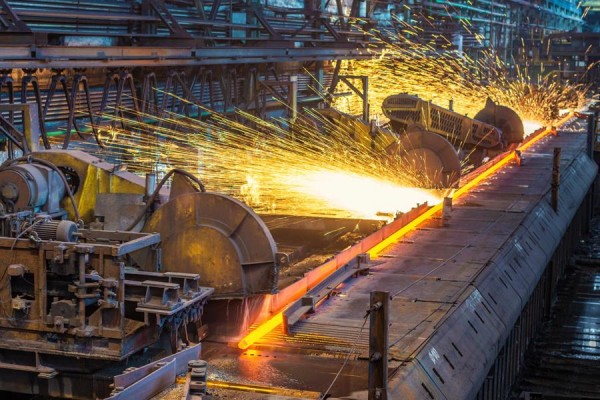 GIÁ THÉP HÔM NAY 26/12: GIÁ THÉP GIẢM TRỞ LẠI TRÊN SÀN GIAO DỊCH