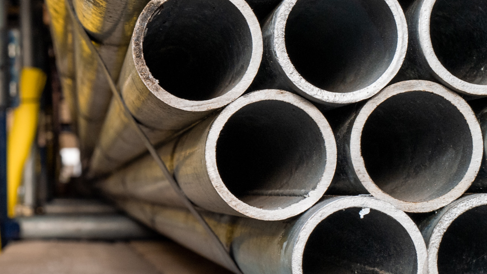 GIÁ THÉP HÔM NAY 28/2: TIẾP TỤC GIẢM TRÊN SÀN GIAO DỊCH